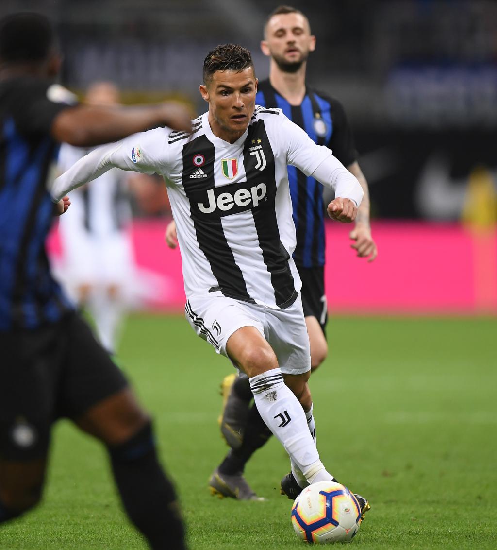 狄龙：裁判在判罚时偷笑，这种行为应该被审查