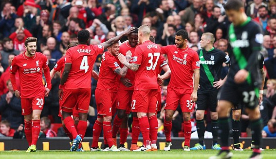 中超赛场争议判罚：VAR引发讨论,