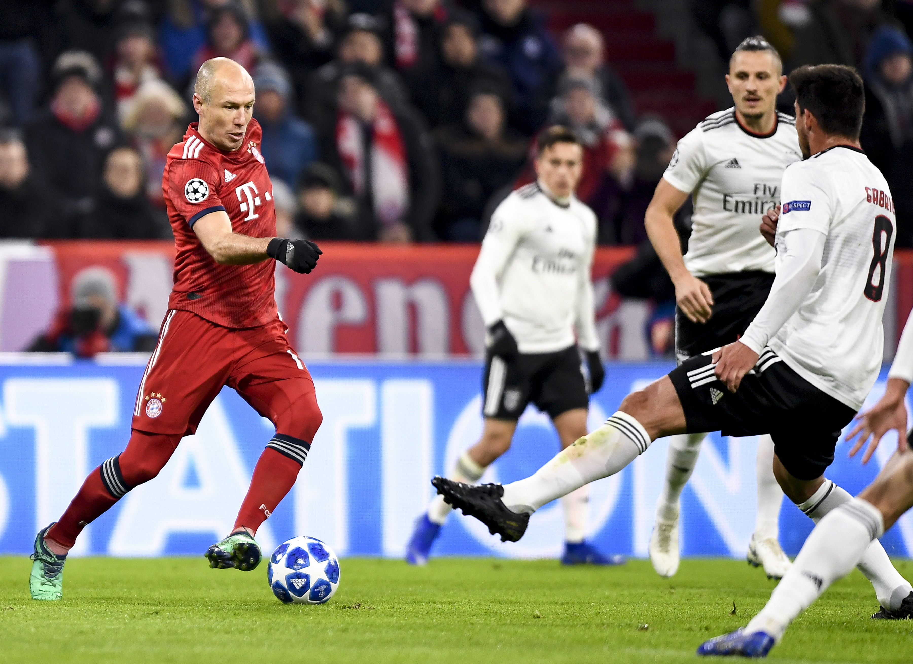 1个退赛引爆两极骂战！郑钦文伤退全运，是惜命还是失责？