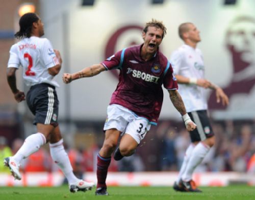 记者：切尔西中场霍尔加盟埃弗顿的转会费为2400万镑+浮动