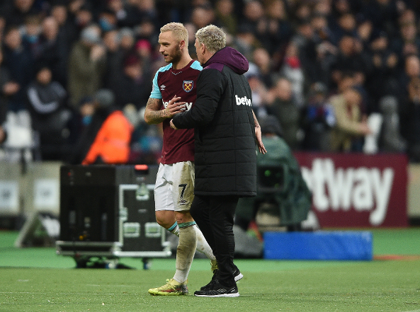 杜兰特连续得分，引领全队节奏